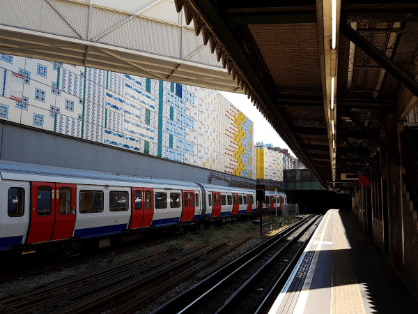 Rolling stock cleaning